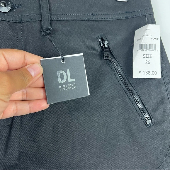 NEW DL1961 Casey Dolphin Shorts Black Size 26 - Picture 6 of 10